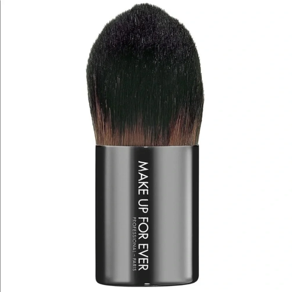 N/NB MUFE FOUNDATION KABUKI - MEDIUM - 110